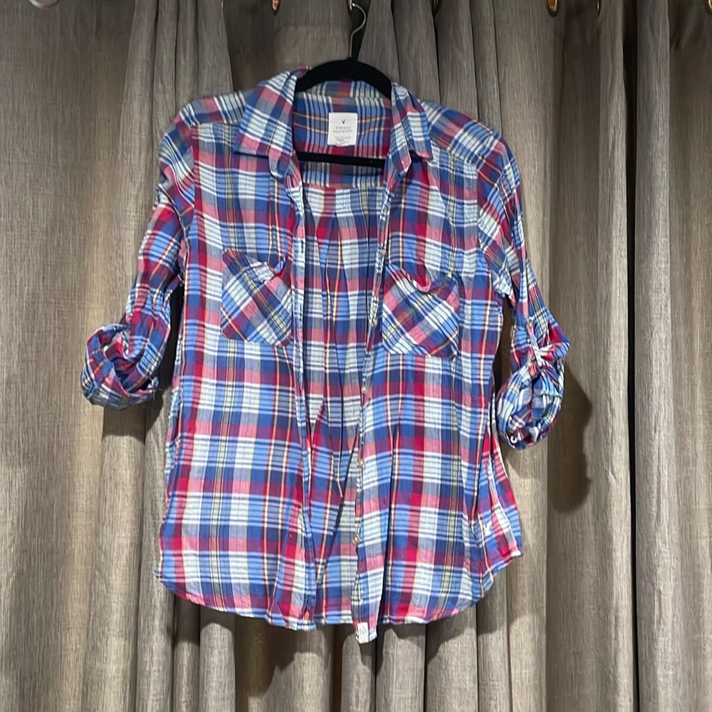 AE vintage boyfriend plaid top size L lightweight button down fold up sleeves